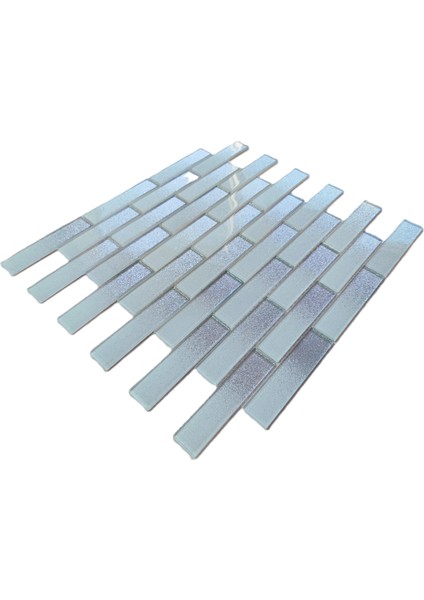 Mutfak Tezgah Arası Kristal Cam Mozaik. Cam Ölçüsü: 23X98X4 Mm. File Ölçüsü: 30X30 Cm. Renk: Beyaz-Siyah Gümüş Efekt. ( 1 Koli = 11 File Karo = 1 m2 fiyatıdır ) fırsatları