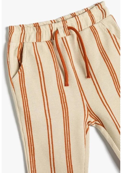 4SMB40083TK Koton Erkek Bebek Eşofman Alt Ekru Çizgili modelleri