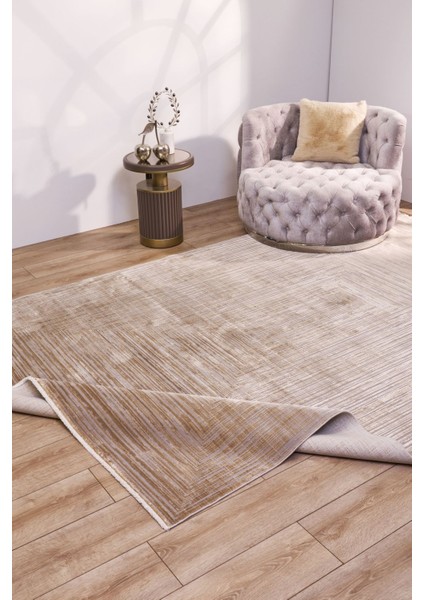 Queen 8114 Gold
