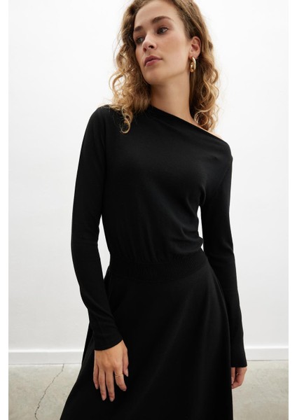 Styleboom x Peraluna Mayfaır Dress Yaka Büzgü Detaylı Tek Omuz Açık Kadın Triko Elbise - Siyah fırsatları