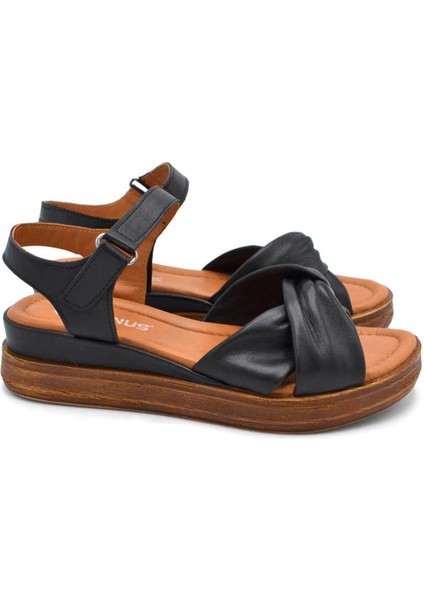 Kadın Comfort Deri Sandalet Siyah 2216403Y fiyatları