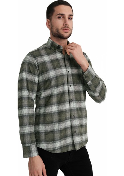 Erkek Koyu Yeşil Kışlık Cepli Klasik Kesim Gömlek fırsatları