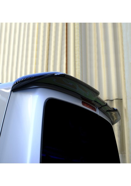 (Boyasız) Peugeot Expert Traveller Çift Kapı Spoiler 2017 ve Sonrasına Uyumludur