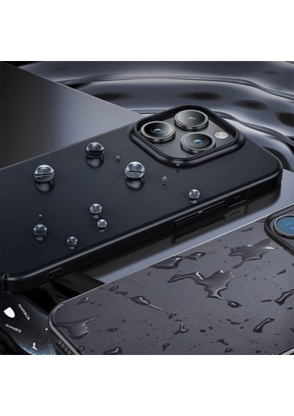 iPhone 14 Pro Max Uyumlu Kılıf Benks Ultra Ince Pc Kapak Siyah