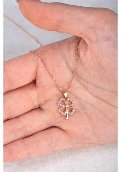 Yonca Gümüş Kolye 18 Ayar Rose Altın Kaplama Şans Yoncası 925 Ayar Gümüş Kadın Kolye| Bayan Dört Yapraklı Yoncalı Zirkon Taşlı 4 Yapraklı Yonca Kolyesi Rose Gold Kadın Gümüş Kolye