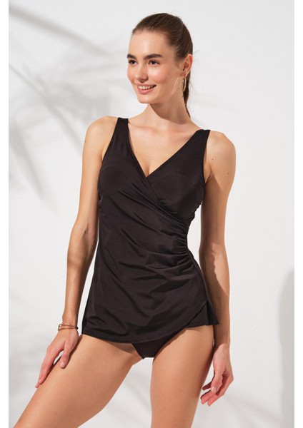 Mara Kruvaze Formlu Tankini Takım Siyah 231501 fırsatları