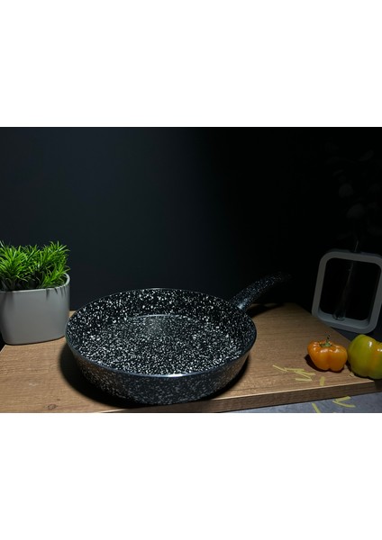Granit Tek Kulplu Yanmaz Yapışmaz Tava 24CM