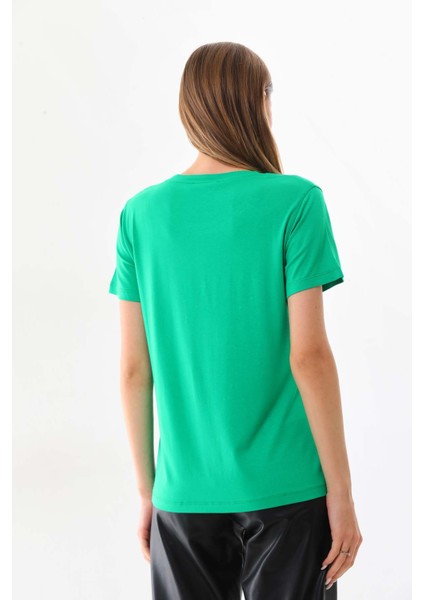 Kadın Taş Detaylı Desenli Kısa Kol Bluz 23165 Benetton fırsatları