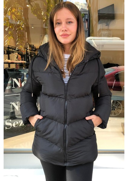 Kapşonlu Şişme Mont