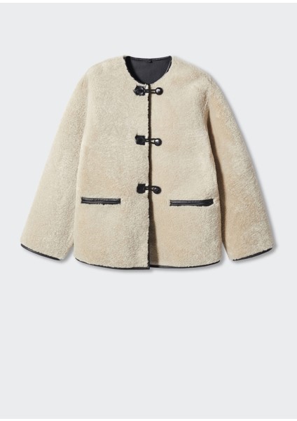 Aplikeli Kürk Görünümlü Palto fırsatları