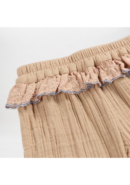 Dantel Detaylı Pantolon