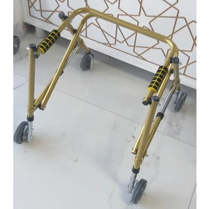 Medes Sağlık Çocuk Dört Tekerlekli, Frenli, Katlanabilir, Boy Ayarlı Ters Walker - Yürüteç Küçük Boy (50 - 65 Cm)