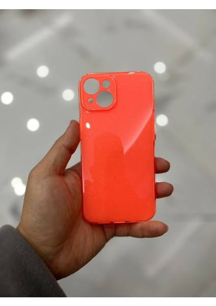 Apple iPhone 14 Kamera Korumalı Simli Silikon Telefon Kılıfı