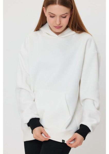 Kangru Cepli Kapişonlu Sweatshirt (E23-00176) modelleri