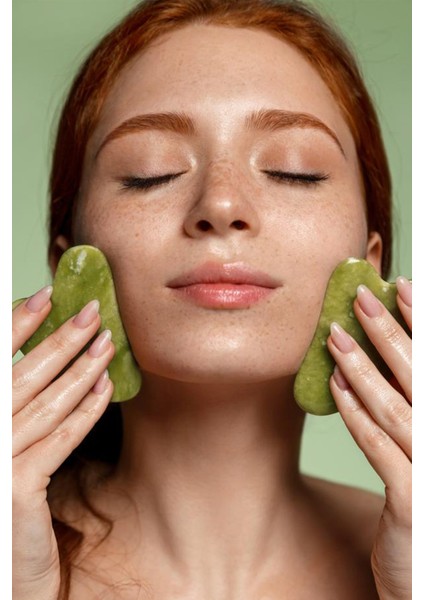 Yeşim Face Jade Roller ve Yeşim Kalp Gua Sha Masaj Taşı Yüz Masaj Seti
