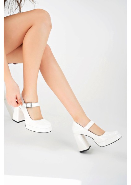 Dolgu Topuk Platform Beyaz Rugan Kadın Ayakkabı fiyatları