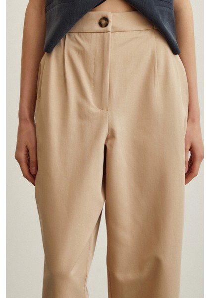 Önü Çift Pileli Pantolon Bej indirimleri
