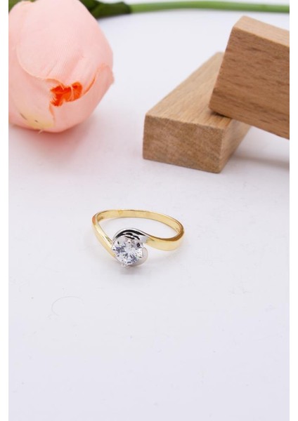 14 Ayar Altın Yüzük Tek Taşlı Kadın Yüzük LKYZK1419