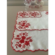 Lilies Atelier Çiçek Desenli Nakış Keten Sofra Takımı 2 Adet Amerikan Servis ve 2 Adet Kokteyl Peçetesi