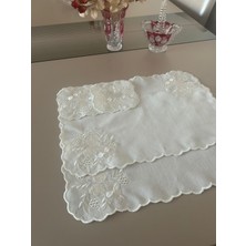 Lilies Atelier Çiçek Desenli Nakış Keten Sofra Takımı 2 Adet Amerikan Servis ve 2 Adet Kokteyl Peçetesi