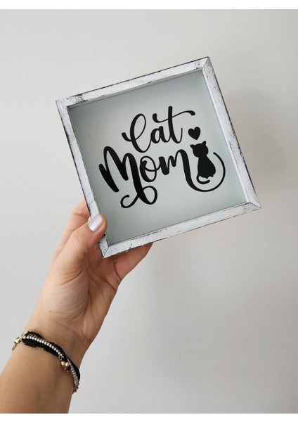 Cat Mom Yazılı Ahşap Kumbara modelleri