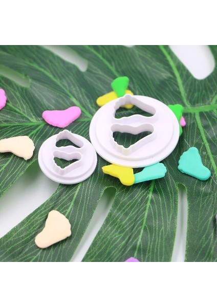 2 Adet Tarzı 2 Adet Bebek Ayak Çerez Kesiciler Sevimli Plastik 3D Karikatür Basılabilir Bisküvi Kalıbı Damga Mutfak Pişirme Pasta Bakeware Kalıp (Yurt Dışından)