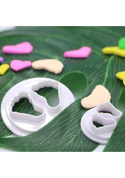 2 Adet Tarzı 2 Adet Bebek Ayak Çerez Kesiciler Sevimli Plastik 3D Karikatür Basılabilir Bisküvi Kalıbı Damga Mutfak Pişirme Pasta Bakeware Kalıp (Yurt Dışından)