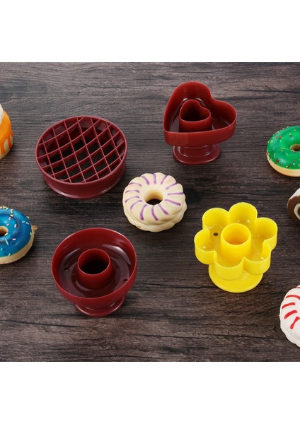 No.3 Tarzı 4 Tipi Plastik Donut Kek Makinesi Kalıp Ev Partisi Tatlılar Kesici Fondan Kesme Dıy Donut Kalıp Pasta Hamur Işleme Araçları (Yurt Dışından) fırsatları