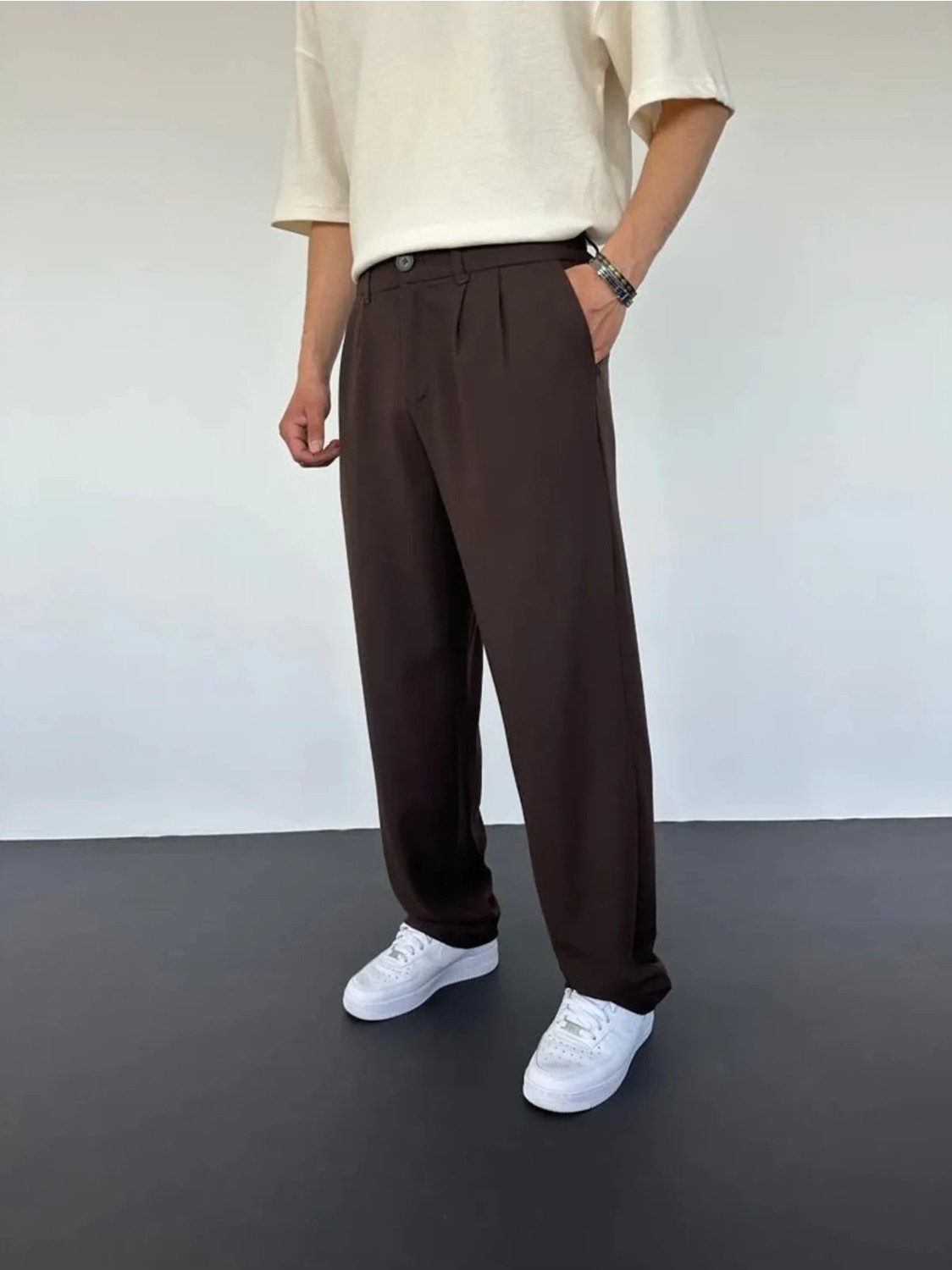 LA 1 END Siyah Pileli Baggy Kumaş Pantolon görsel 5