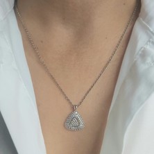 Devi Fashion Zirkon Taşlı Üçgen Gümüş Rengi Kolye