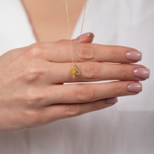 Hom Silver Jewelry 925 Ayar Gümüş Kişiye Özel Harfli Kozalak Desenli Kadın Kolye HSJ0062