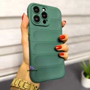 iPhone 15 Pro Uyumlu Kılıf Kamera Korumalı Mat Leke Yapmaz Elden Kaymaz Içi Kadife Silikon Kapak