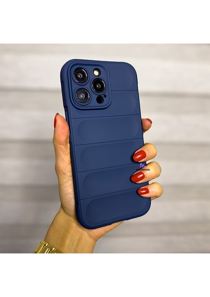 iPhone 15 Pro Max Uyumlu Kılıf Kamera Korumalı Mat Leke Yapmaz Elden Kaymaz Içi Kadife Silikon Kapak