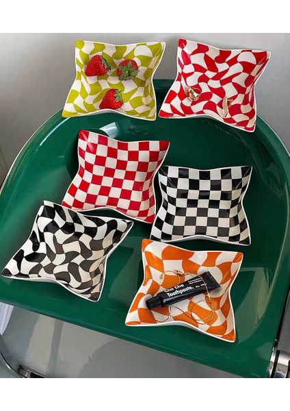 Kırmızı Nimet Tarzı Kafes Süsler Retro Depolama Tepsisi Dekorasyon Seramik Takı Şeker Tabağı Çin Tarzı Kırmızı Nimet Tabağı Yeni Yıl Hediyesi (Yurt Dışından) modelleri