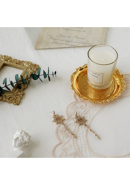 No.1 Tarzı Retro Metal Tepsi Yemek Tabakları Restoran Altın Servis Tepsisi Yuvarlak Tatlı Kek Aperatif Yemekleri Gümüş Saklama Tabağı Kore Çatal Bıçak Takımı (Yurt Dışından) indirimleri