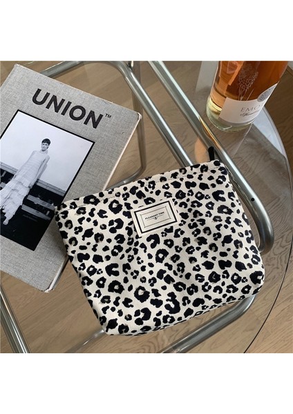 B Tarzı Yeni Leopar Baskı Kozmetik Çantası Koreli Kadın Ekose Kozmetik Kılıfı Büyük Kapasiteli Kadın Seyahat Makyaj Saklama Çantası Güzellik Kılıfları (Yurt Dışından) indirimleri