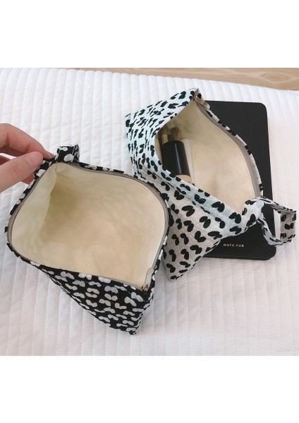 Bir Stil Yazın Çiçek Kız Kadın Kozmetik Çantası Pamuklu Kumaş Makyaj Çantası Organizatör Güzellik Durumda Depolama Bozuk Para Cüzdanı Sıhhi Havlu Mini Kılıfı (Yurt Dışından)