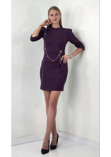 Scuba Kumaş Aksesuar Detaylı Mini Tasarım Elbise