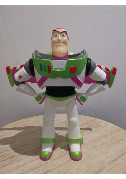 Toy Story Buzz Lightyear Boyalı Figür Oyuncak Hikayesi Buzz Lightyear Büyük Boy 20CM