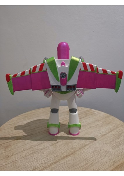 Toy Story Buzz Lightyear Boyalı Figür Oyuncak Hikayesi Buzz Lightyear Büyük Boy 20CM fiyatları