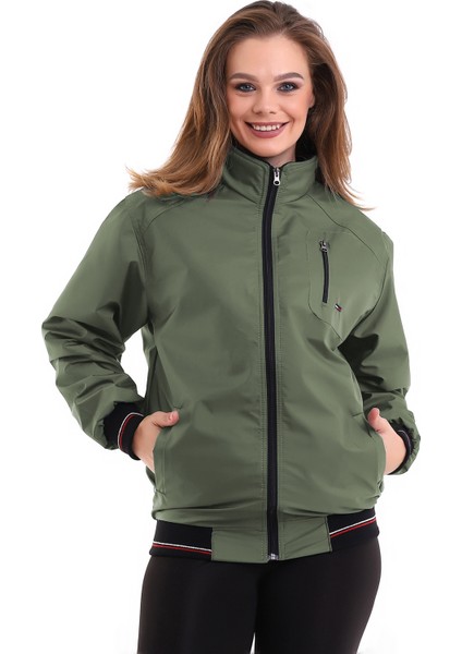 Kadın Mevsimlik Dik Yaka Astarlı Cepli Su Itici Oversize Mont