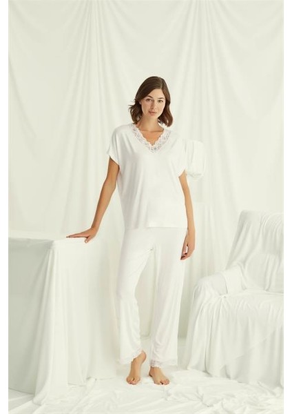 Kısa Kollu V Yakalı Dantelli Pijama Takımı 18513