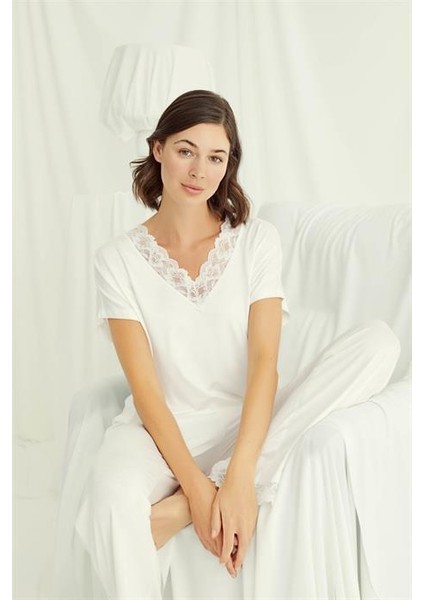 Kısa Kollu V Yakalı Dantelli Pijama Takımı 18513
