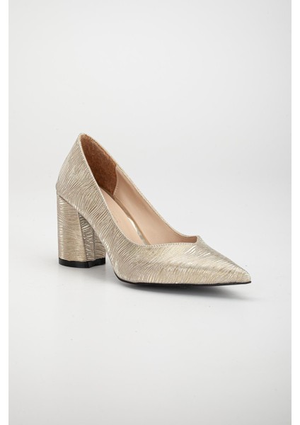 Simetrik Kesim Parlak Gold Kalın Topuk Stiletto