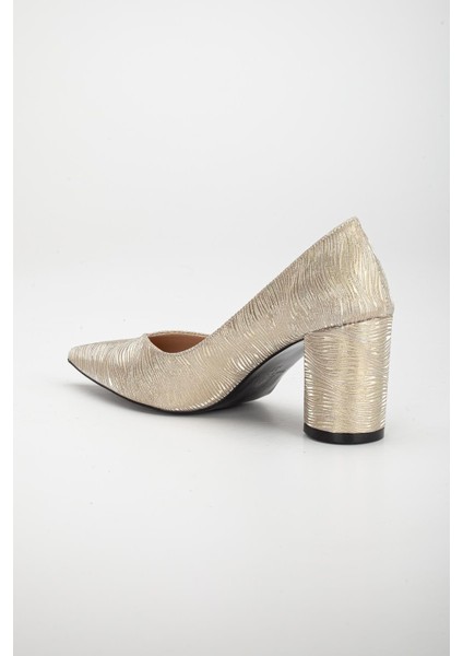 Simetrik Kesim Parlak Gold Kalın Topuk Stiletto
