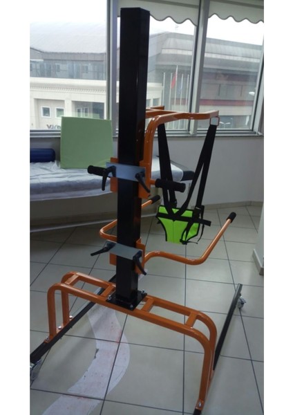 Klinik Tip Ayakta Durma Cihazı