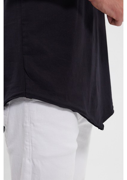 Geniş Yaka Asimetrik ve Pis Kesim Detaylı Sıfır Kol Tişört indirimleri