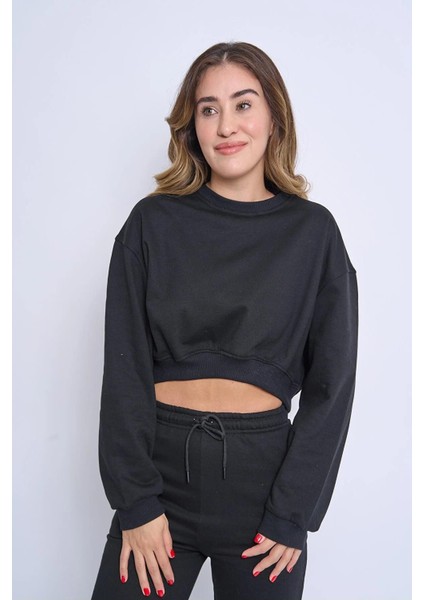 Bisiklet Yaka Şardonlu Crop Kadın Eşofman Takımı modelleri