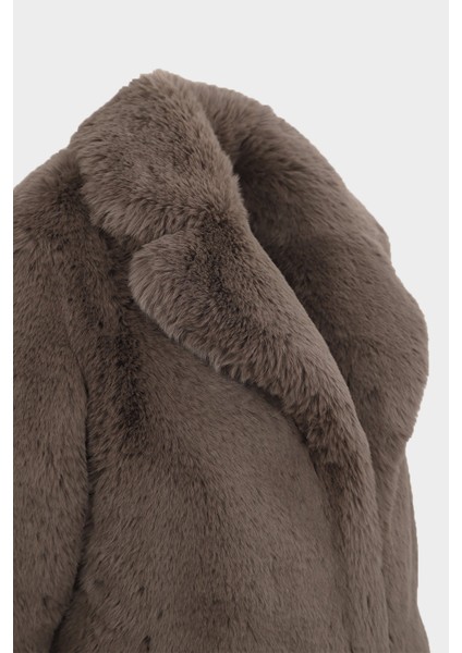 Açelyaokcu Uzun Tüylü Kadın Rex Kürk Kaban modelleri