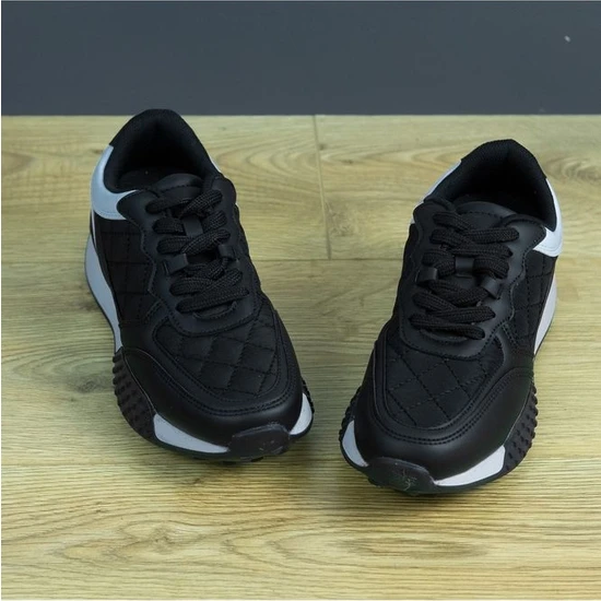 Elevold +6 cm Boy Uzatan Gizli Topuklu Siyah/beyaz Renk Baklava Desenli Spor Ayakkabı, Sneaker